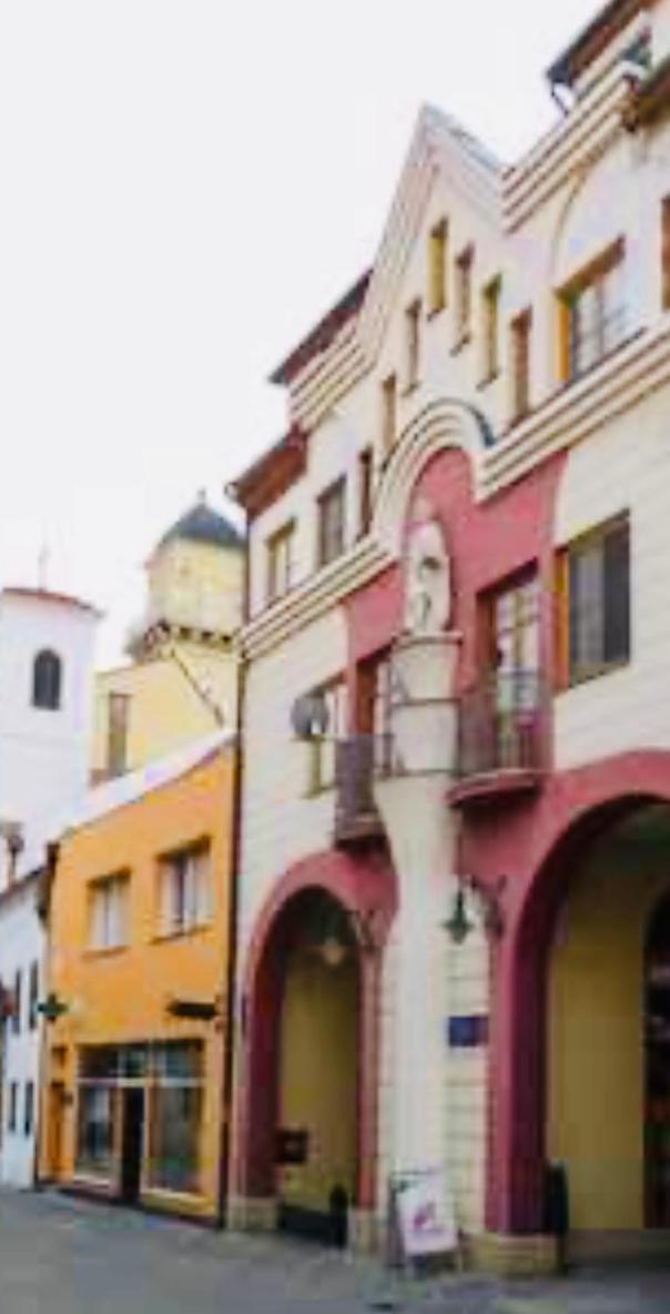 Aparthotel Bella Mía Komárno Esterno foto